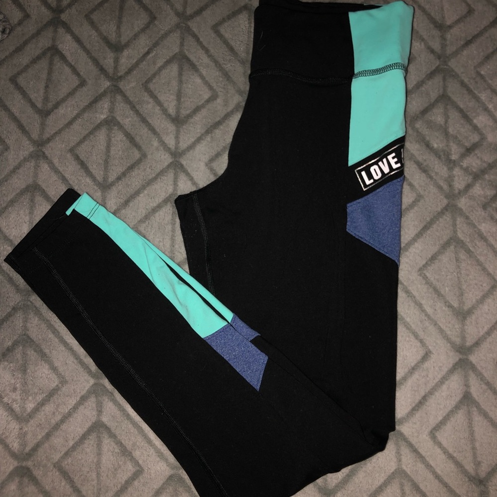 VS Pink ultimate leggings
